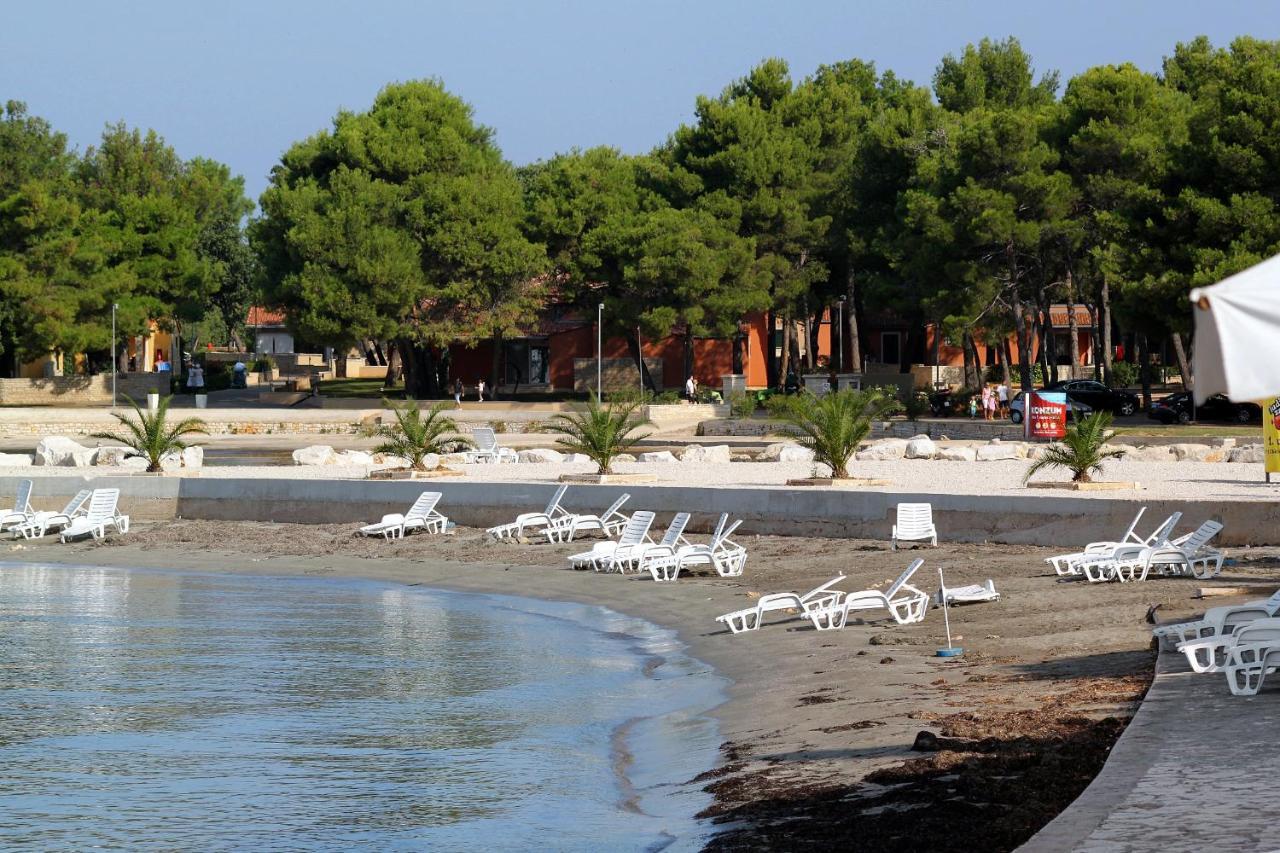 Apartments With A Parking Space Umag - 7039 Extérieur photo