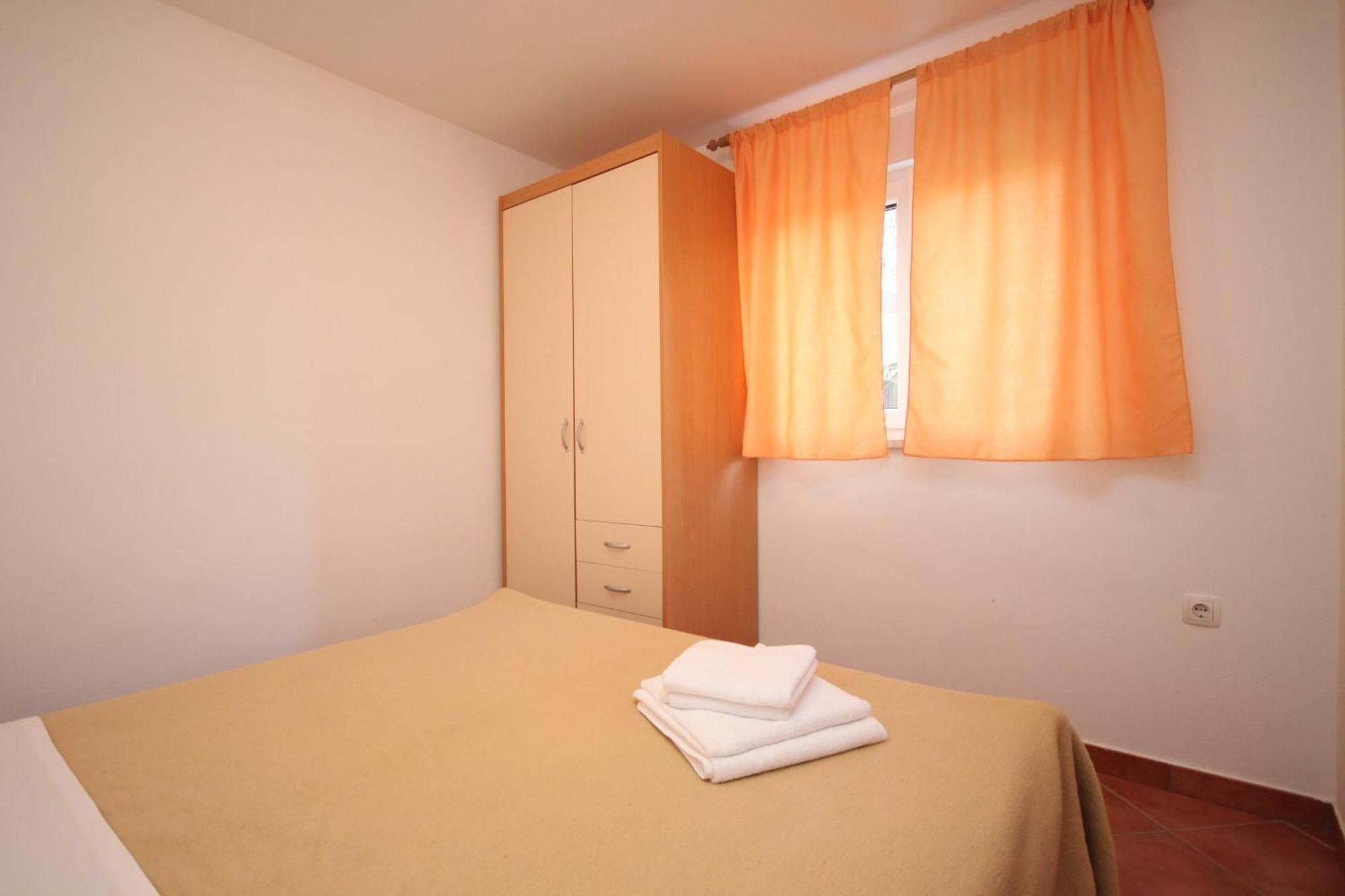 Apartments With A Parking Space Umag - 7039 Chambre photo